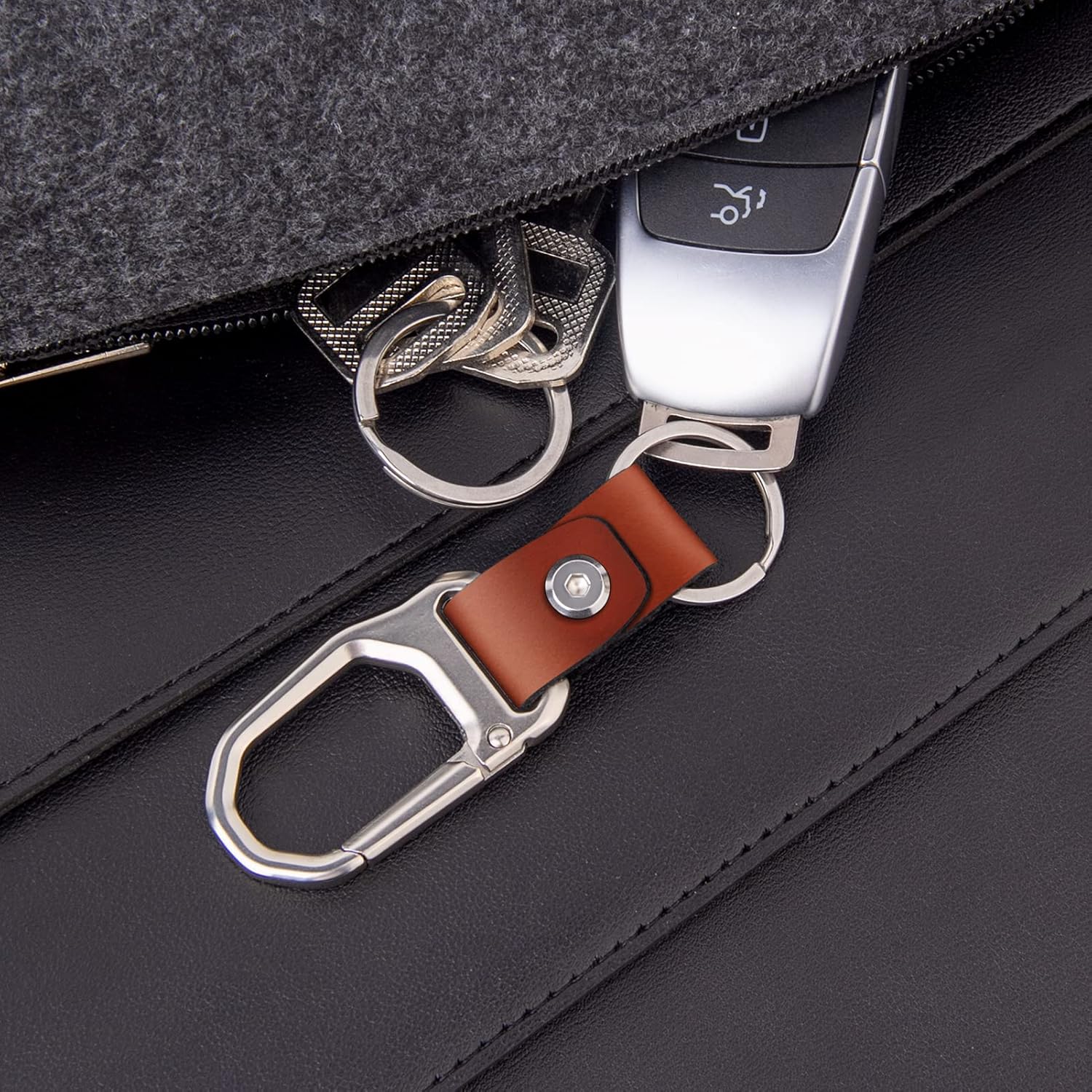Car Keychain Carabiner Leather Key Ring Clip Key Chain for Men and Women - Image 5