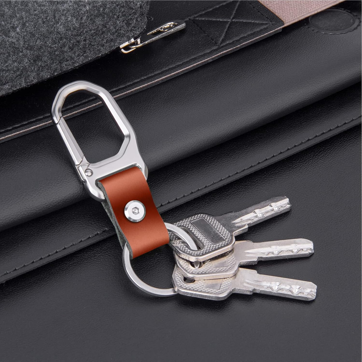 Car Keychain Carabiner Leather Key Ring Clip Key Chain for Men and Women - Image 6